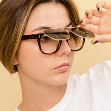 Cargar imagen en el visor de la galería, Murdock clip-on