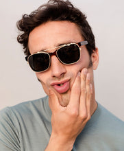 Cargar imagen en el visor de la galería, Murdock clip-on