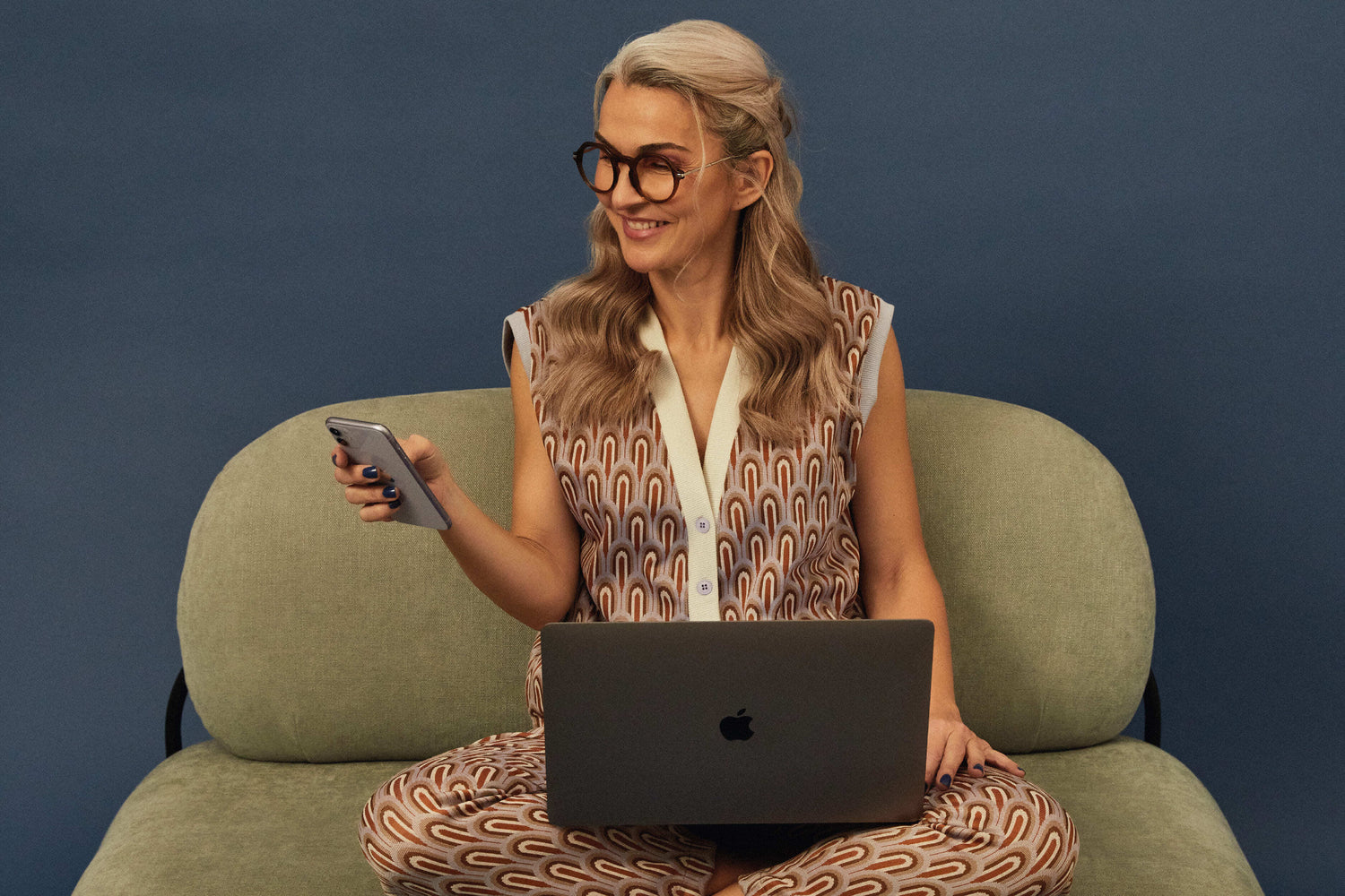¿Las empresas deben pagar las gafas a los empleados?